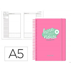 AGENDA ESCOLAR ANTARTIK 25-26 ESPIRAL HERE AND NOW ROSA DIA PAGINA A5 BILINGE PAPEL FSC 80 GR