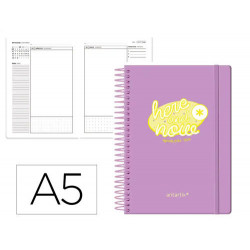 AGENDA ESCOLAR ANTARTIK 25-26 ESPIRAL HERE AND NOW MORADO DIA PAGINA A5 BILINGE PAPEL FSC 80 GR